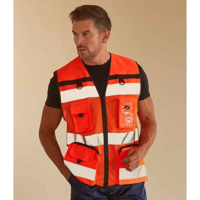 Model wearing Yoko Ripstop Tool Vest