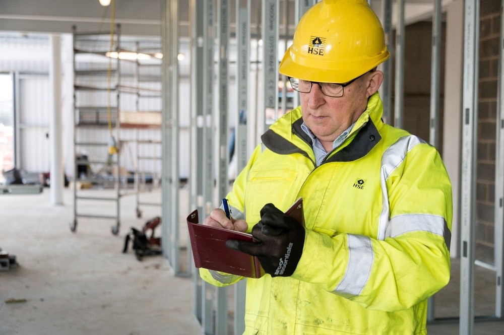 HSE Inspector inspecting a work site