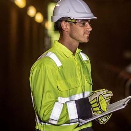 Worker wearing a full range of PPE